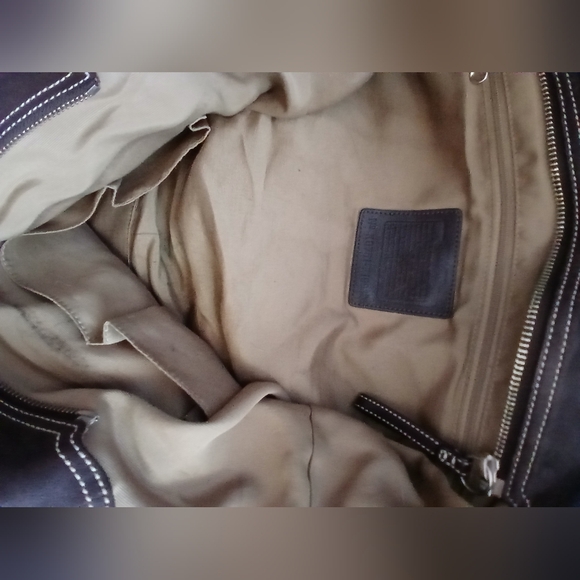 COACH PURSE - Picture 3 of 7